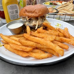 30 hop burger 10/10