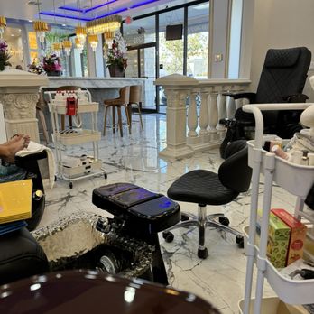Aria Nails Lounge - Nail Salons Near Me - Visalia, California