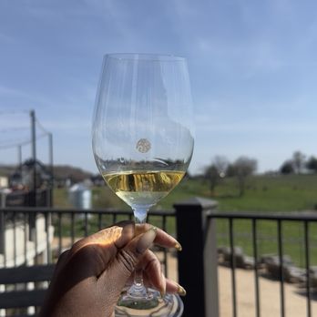 Stone Tower Winery - Wineries Near Me - Leesburg, Virginia Stone Tower Winery - Wineries Near Me - Leesburg, Virginia