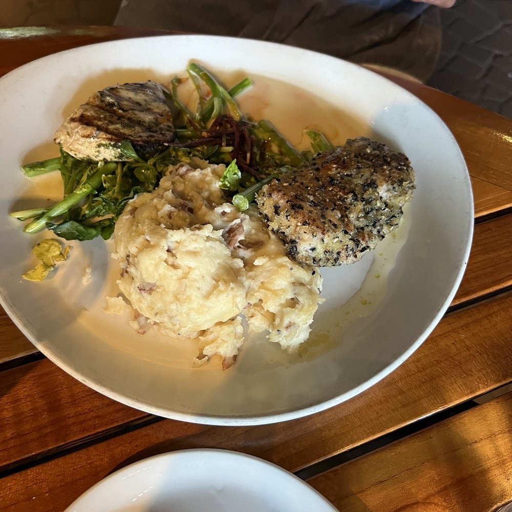 Keoki's Paradise - Seafood Near Me - Koloa, Hawaii