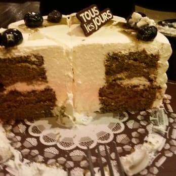 Tous Les Jours - green tea chiffon cake - Bakeries Near Me - Dublin, California Tous Les Jours - green tea chiffon cake - Bakeries Near Me - Dublin, California