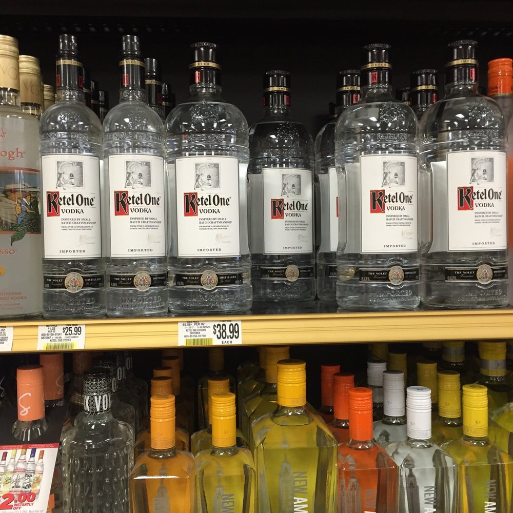 Publix Liquor - bottles of alcohol on a shelf - Beer, Wine & Spirits Near Me - New Smyrna Beach, Florida