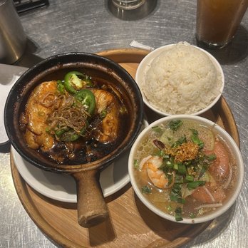Shank & Bone - CÁ KHO TỘ & CANH CHUA TÔM SUUUPER YUMMMY - Vietnamese Near Me - San Diego, California Shank & Bone - CÁ KHO TỘ & CANH CHUA TÔM SUUUPER YUMMMY - Vietnamese Near Me - San Diego, California