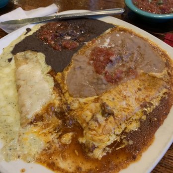 Serranos - Cheese Enchiladas, double beans with Suiza and chili con carne sauces - Tex-Mex Near Me - Cedar Park, Texas