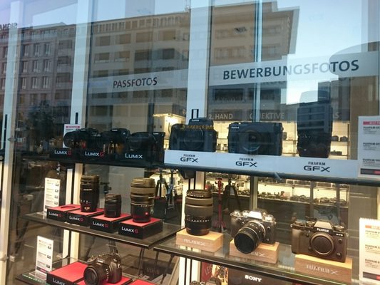 Ffnungszeiten Von Foto Leistenschneider In Frankfurt Am Main