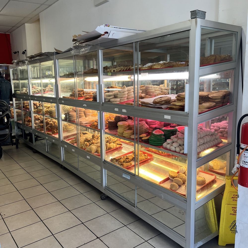 Salgados Bakery - Bakeries Near Me - Chicago, Illinois Salgados Bakery - Bakeries Near Me - Chicago, Illinois