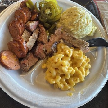 Still Smokin BBQ - Brisket and jalapeño sausage - Barbeque Near Me - Abbott, Texas Still Smokin BBQ - Brisket and jalapeño sausage - Barbeque Near Me - Abbott, Texas
