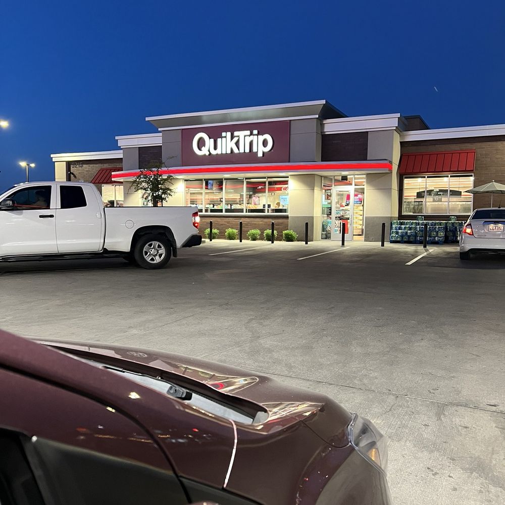 QuikTrip - Entrance - Gas Stations Near Me - Mesa, Arizona