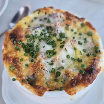 À L'ouest - Oxtail onion soup..very flavorful to the point of being too salty. Thank goodness I shared this - French Near Me - San Diego, California À L'ouest - Oxtail onion soup..very flavorful to the point of being too salty. Thank goodness I shared this - French Near Me - San Diego, California