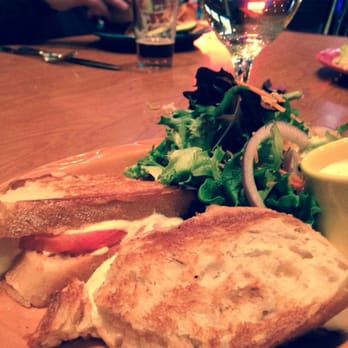 The Bears' Den - Fresh mozzarella and tomato grilled cheese - Sports Bars Near Me - Hershey, Pennsylvania