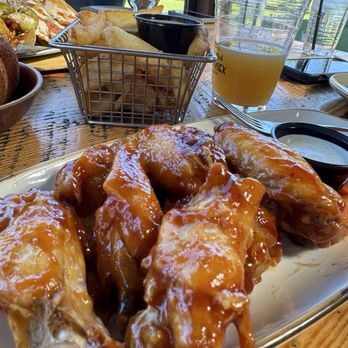 Crooked Hammock Brewery - Wingssss - New American Near Me - North Myrtle Beach, South Carolina