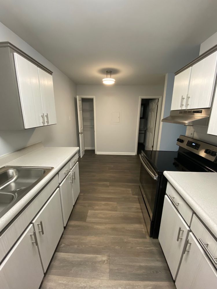 THE VALE Updated October 2024 26 Photos 570 McMurray Dr