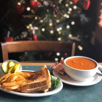 Pic-A-Lilli Inn - ows a plate of food and a cup of soup - American Near Me - Shamong, New Jersey