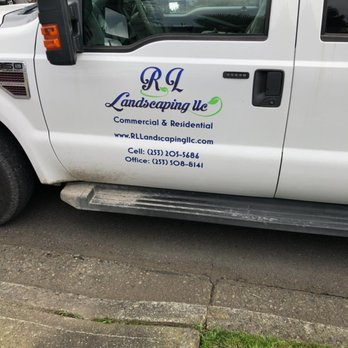 RL Landscaping - An example how either their truck or trailer is blocking active driveway of neighboring property. - Landscaping Near Me RL Landscaping - An example how either their truck or trailer is blocking active driveway of neighboring property. - Landscaping Near Me