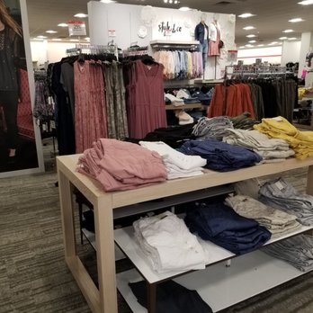 Macy's - Women's clothing - Department Stores Near Me - Atlanta, Georgia
