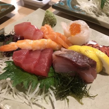 Restaurant Kunio - Combination sashimi platter. Everything was perfect taste, texture and quantity - Japanese Near Me - Waipahu, Hawaii
