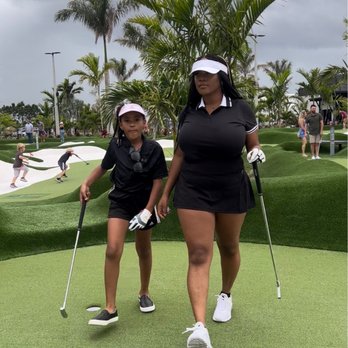 PopStroke - Mini Golf Near Me - Sarasota, Florida