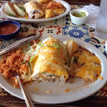 Border Cantina - Couldn't wait to dig in! The plate looked SOO good! Tasted SOO much better! - Mexican Near Me - Novi, Michigan