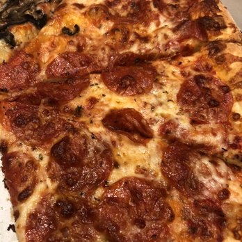 Janos Pizza - Pepperoni - Pizza Near Me - Alpine, California