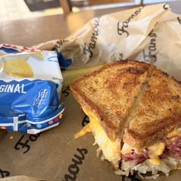 Rueben and chips Rueben and chips