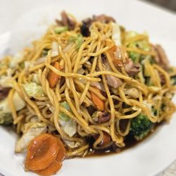 Teriyaki Point - Chicken yakisoba