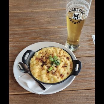 Migration Brewing - Williams - Mac and an $8 Pilsner. - Brewpubs Near Me - Portland, Oregon