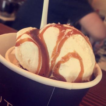 à la minute - Salted caramel! - Ice Cream & Frozen Yogurt Near Me - Redlands, California