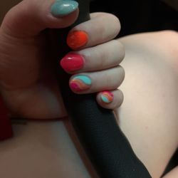 Luxury Nails and Spa - Nails Thu previously has done on me