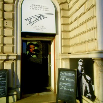 Falco's - The cool Falco's on the Schwarzenbergplatz - Bars Near Me - Vienna, 9