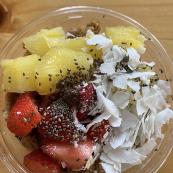 Tropical Smoothie Cafe - Bahama Mama Bowl - Juice Bars & Smoothies Near Me - Camp Hill, Pennsylvania Tropical Smoothie Cafe - Bahama Mama Bowl - Juice Bars & Smoothies Near Me - Camp Hill, Pennsylvania
