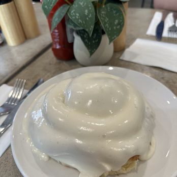 Cafe Topes - C.T. Signature Homemade Cinnamon Roll - Coffee & Tea Near Me - Carlsbad, California