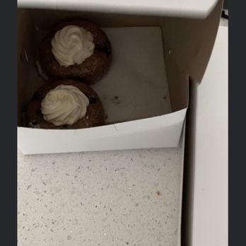 Dulce  Dough Bakery - Gluten free blueberry donuts - Bakeries Near Me - St. Simons Island, Georgia