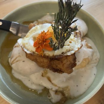 Egg Posh - Spicy Chicken and Biscuit - Breakfast & Brunch Near Me - Frisco, Texas