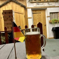 Eleventh Hour Brewing - Liter of Pctoberfest