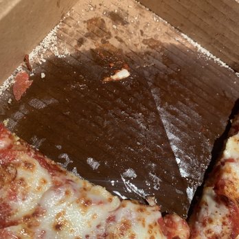 MrJims.Pizza - Grease from slice of pepperoni pizza - Pizza Near Me - Las Vegas, Nevada MrJims.Pizza - Grease from slice of pepperoni pizza - Pizza Near Me - Las Vegas, Nevada