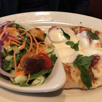 Weber Grill Restaurant - Half pizza and salad - Barbeque Near Me - Chicago, Illinois