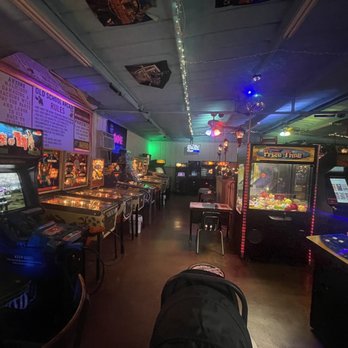 Old School Arcade - Arcades Near Me - Mineral Wells, Texas