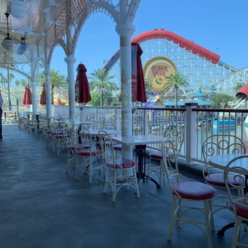 Lamplight Lounge - New American Near Me - Anaheim, California