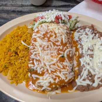 Antojitos Dona Chirris - Chimichanga - Mexican Near Me - Clearwater, Florida Antojitos Dona Chirris - Chimichanga - Mexican Near Me - Clearwater, Florida