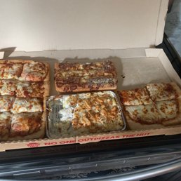Cheese pizza, cheesy bread and chicken Alfredo Cheese pizza, cheesy bread and chicken Alfredo