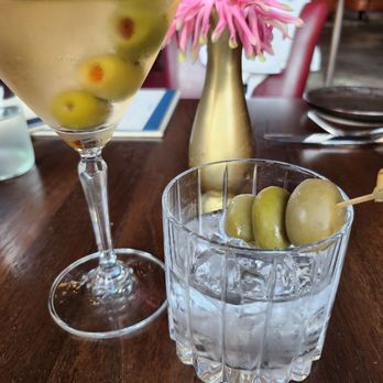 Stationairy - Cocktails. - New American Near Me - Nashville, Tennessee Stationairy - Cocktails. - New American Near Me - Nashville, Tennessee