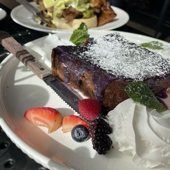 Peacock Pansy - Ube Crme Brle French Toast - Breakfast & Brunch Near Me - San Francisco, California Peacock Pansy - Ube Crme Brle French Toast - Breakfast & Brunch Near Me - San Francisco, California