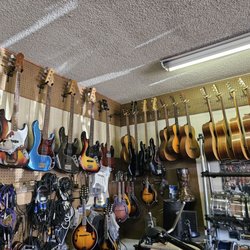 Marina Music Center - Many musical instruments here!