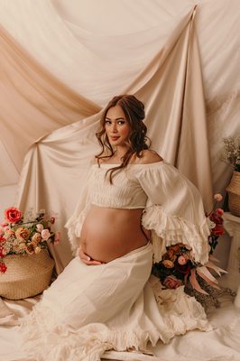 Maternity Photography - Your maternity glow is worth capturing 🤎
