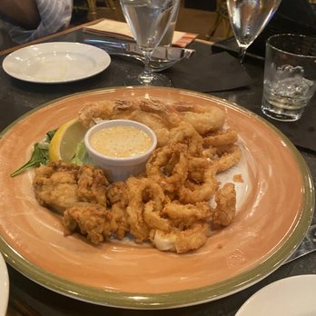 Kathryn's - Calamari - American Near Me - Emerald Isle, North Carolina