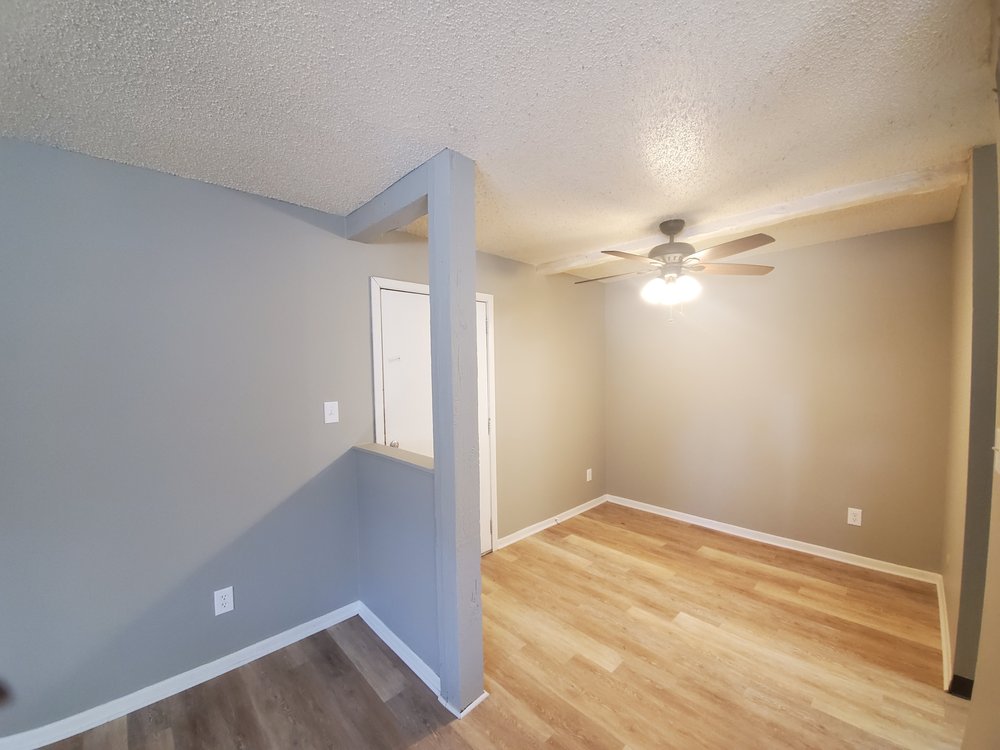 STONE OAK APARTMENTS 21 Photos 3151 Jennings Rd, Independence