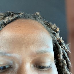 Eyebrows aren't aligned and even