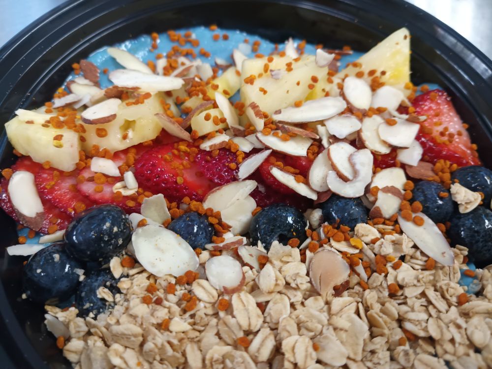 THE BERRY JOINT Updated September 2024 89 Photos 2424 West Shore Rd, Warwick, Rhode Island