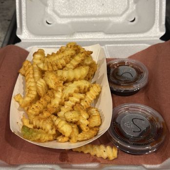 Honey's BBQ - Fries - Barbeque Near Me - Davenport, Florida