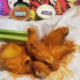 Wings Etc. Antioch 7 piece Wings "Hot" with side of Wango Sauce and Blue Cheese.